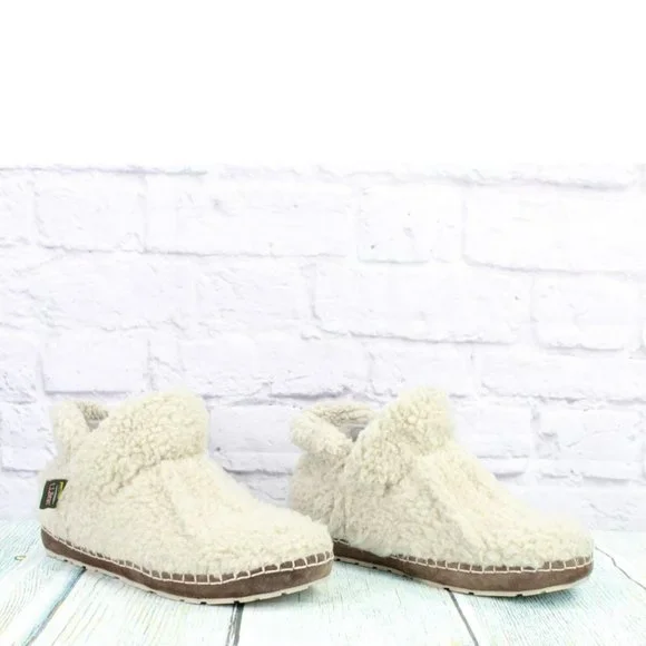 LL Bean Tan Wool Slip On Cozy Pile Fleece Lined Slipper Booties Size 8 M - Picture 3 of 9